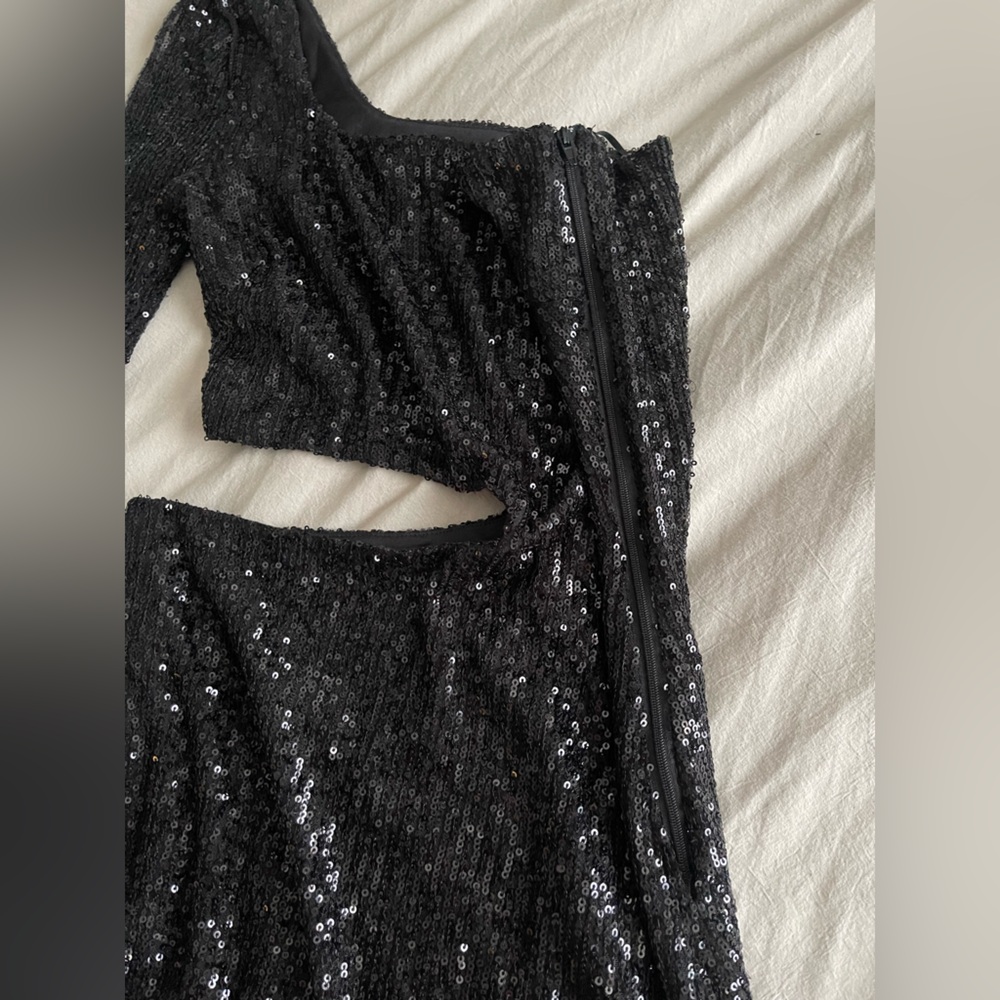 Windsor Black Sequin One-Shoulder Mini Dress - Picture 3 of 3